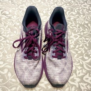 Women’s Brooks shoes